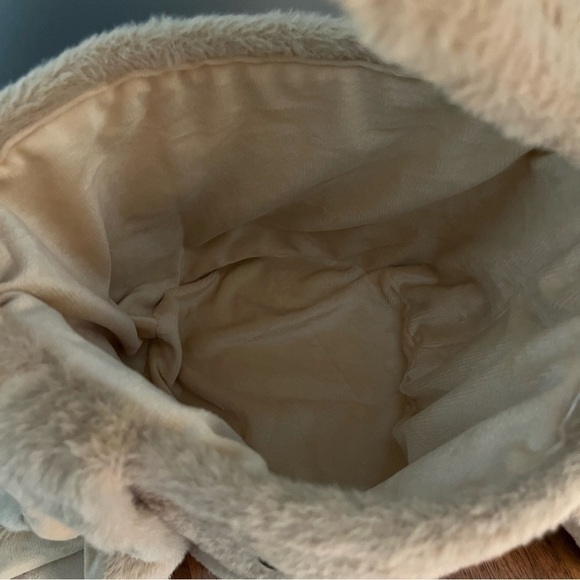 Plush Easter Bunny Basket Easter Basket for Kids Easter Egg Hunt Basket - Picture 12 of 14